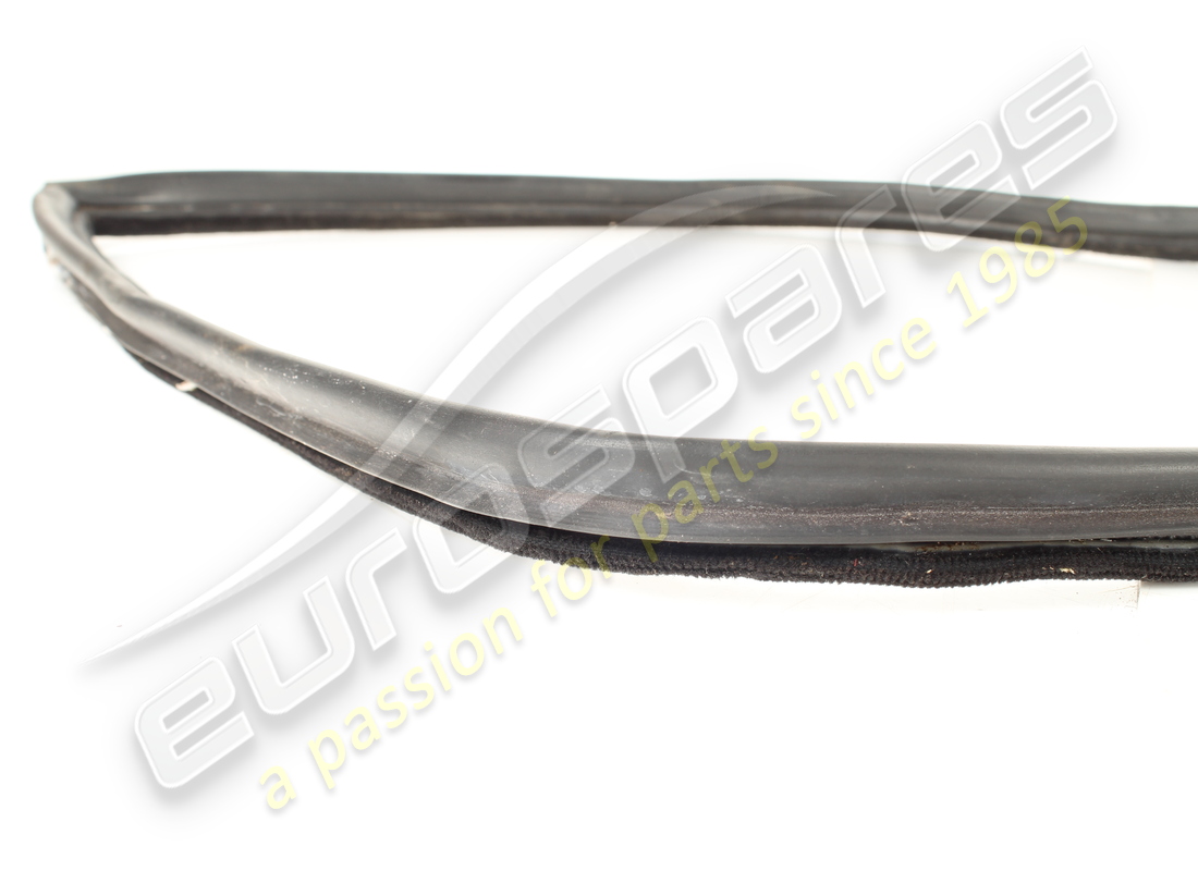 used ferrari rh upper door rubber. part number 60924100 (2)