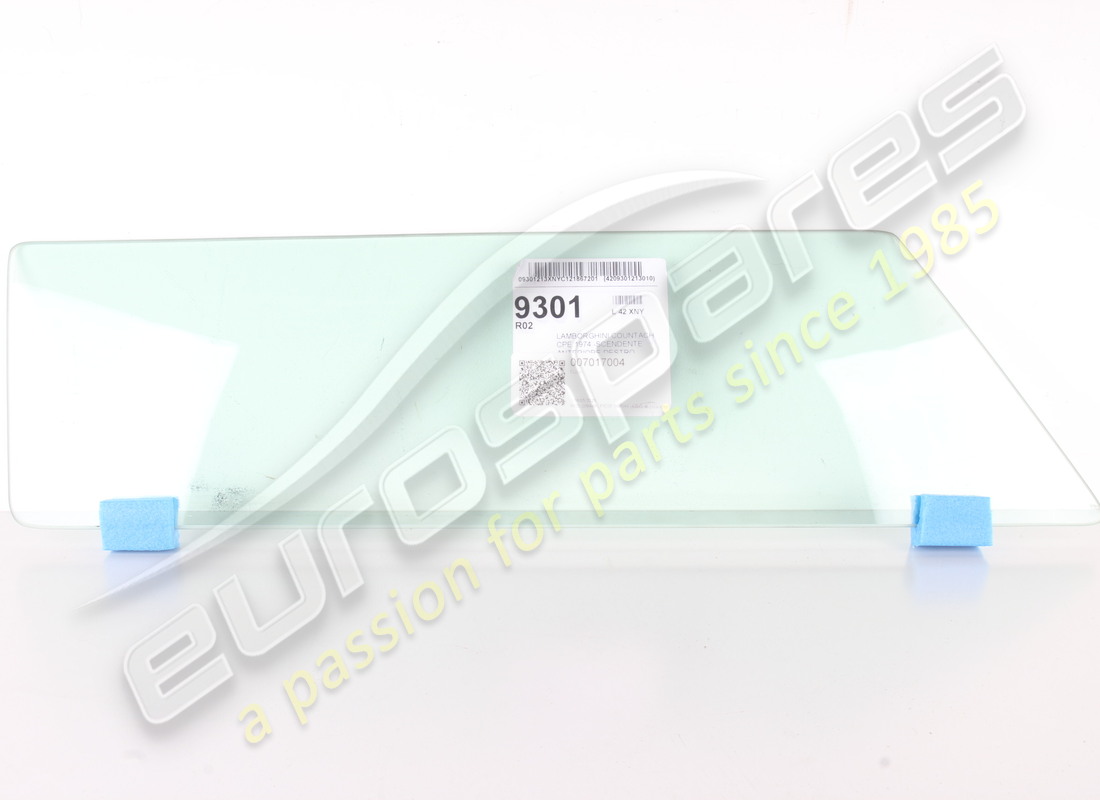 new oe rh upper glass. part number 007017004 (1)