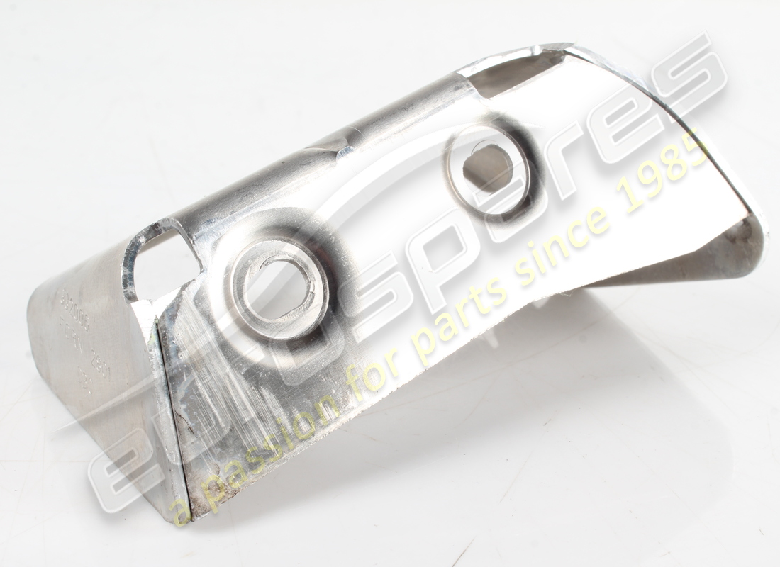 used ferrari rear rh bracket. part number 332006 (2)