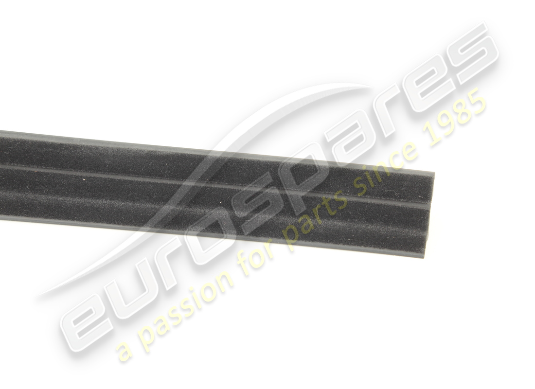 NEW EUROSPARES RH DOOR WEATHERSTRIP. PART NUMBER 62213100 (2) new eurospares rh door weatherstrip. part number 62213100 (2)
