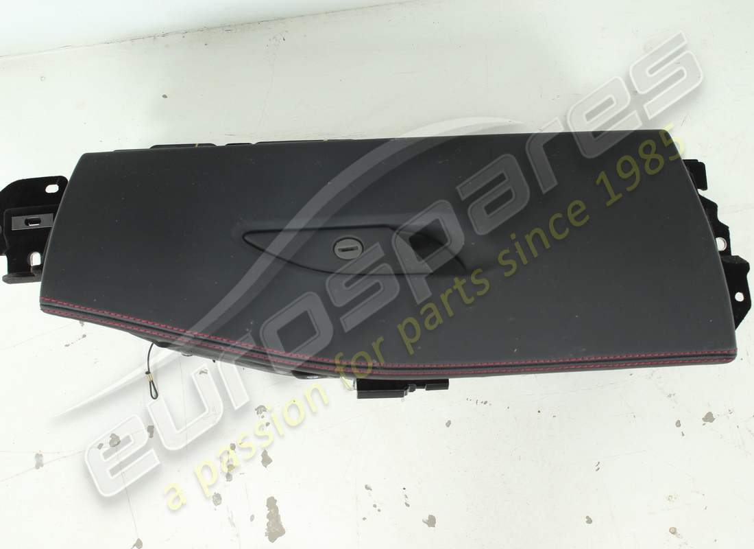 USED Ferrari SPORTELLO VANO CASSETTO COMPLETE . PART NUMBER 884711 (1)