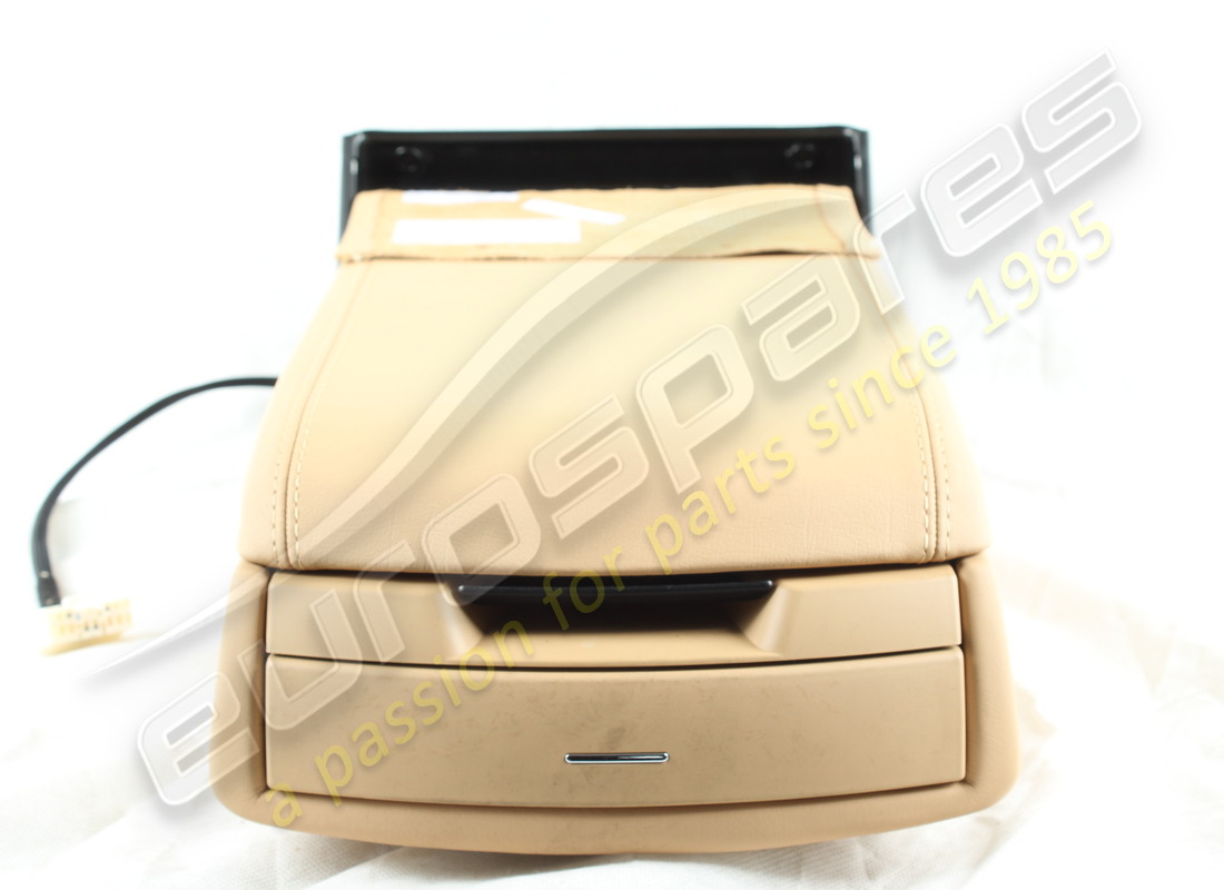 new maserati rear arm rest. part number 981420201 (2)