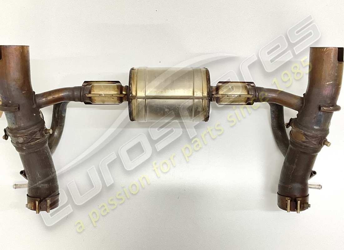 USED FERRARI CENTRAL SILENCER. PART NUMBER 844312 (2) used ferrari central silencer. part number 844312 (2)