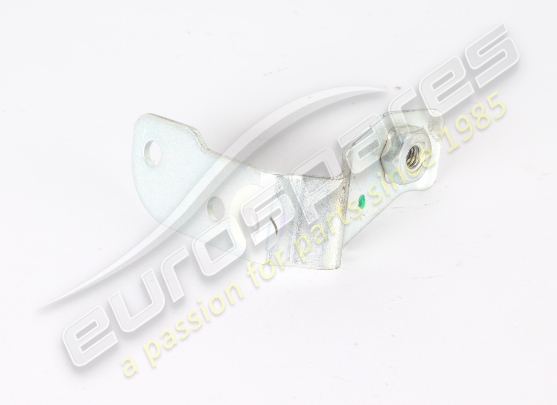 USED Maserati BRACKET FAST. FRONT RH DOOR . PART NUMBER 670005885 (1)