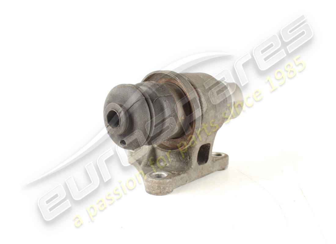 USED EUROSPARES COMPLETE CLUTCH CYLINDER WITH MOUNT. PART NUMBER EAP1726461 (5) used eurospares complete clutch cylinder with mount. part number eap1726461 (5)