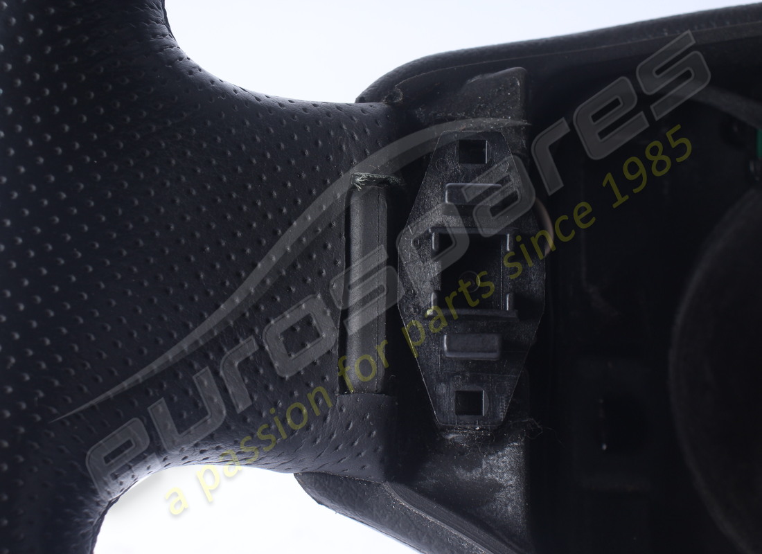 used aston martin steering wheel assembly. part number 4g433600ab (2)