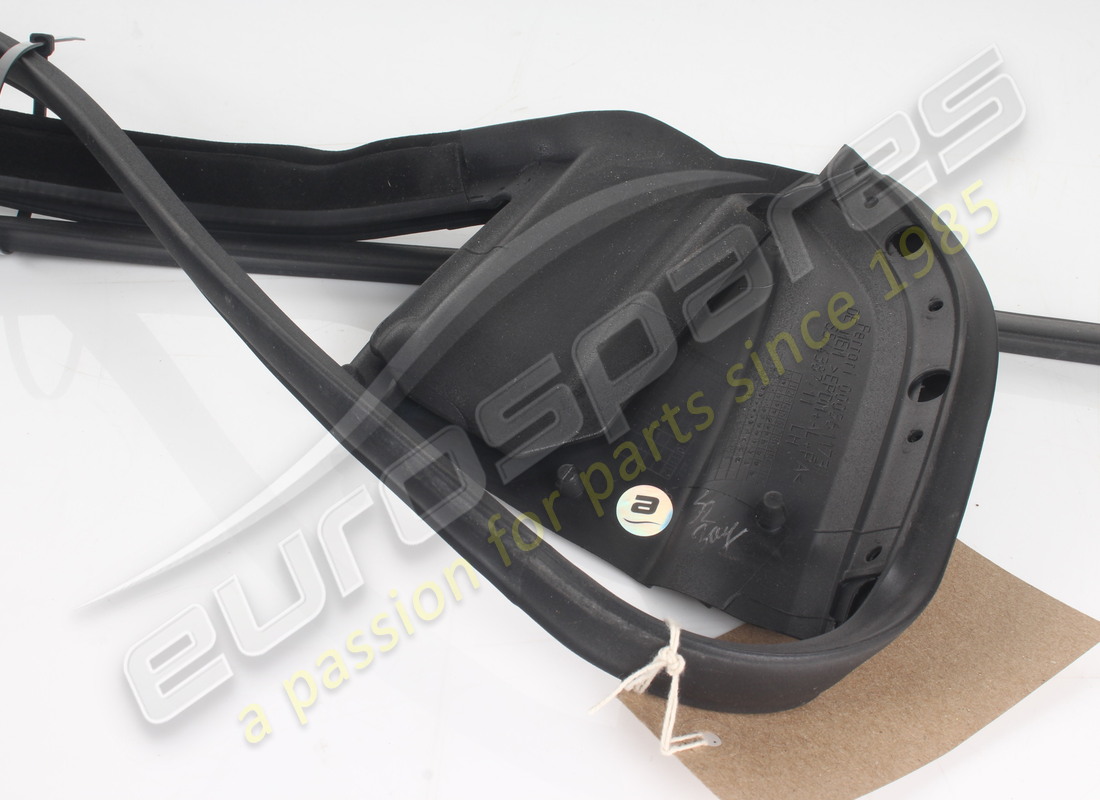 USED FERRARI GUARNIZ.FILO CINTURA INT. PO. PART NUMBER 861173 (3) used ferrari guarniz.filo cintura int. po. part number 861173 (3)