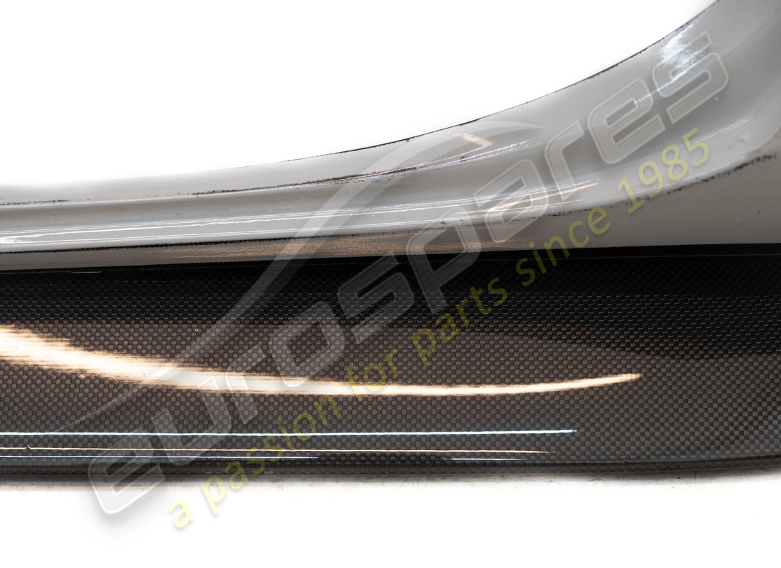 NEW FERRARI COMPLETE LH UNDERDOOR TRIM. PART NUMBER 766055 (3) new ferrari complete lh underdoor trim. part number 766055 (3)