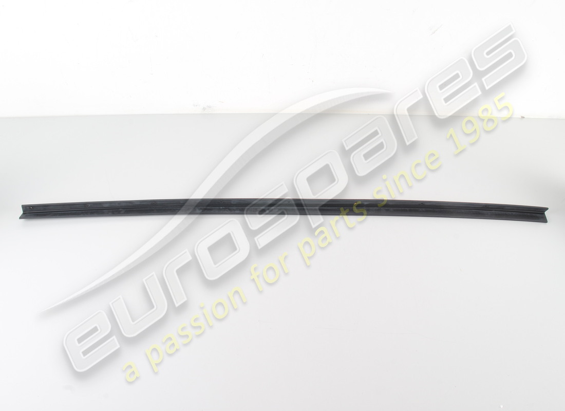 NEW FERRARI FRONT BUMPER DAM. PART NUMBER 88803200 (1) new ferrari front bumper dam. part number 88803200 (1)