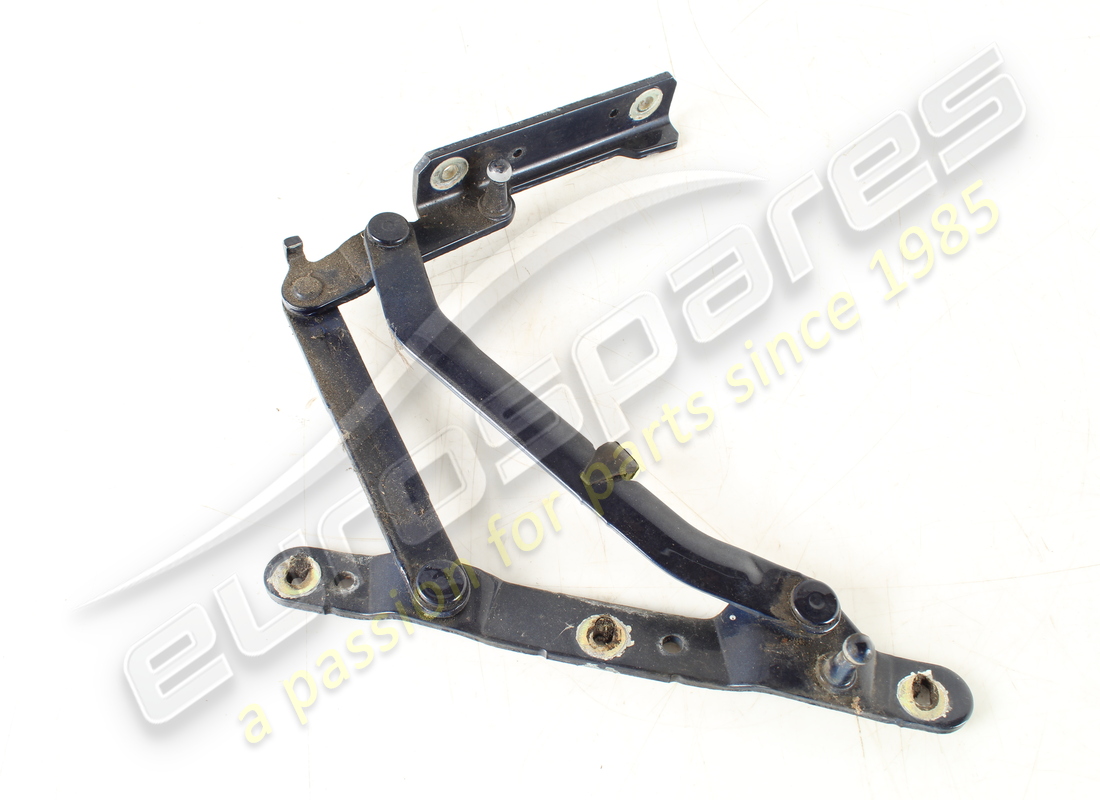 USED Maserati RH HINGE FOR REAR HOOD BONN . PART NUMBER 81082800 (1)