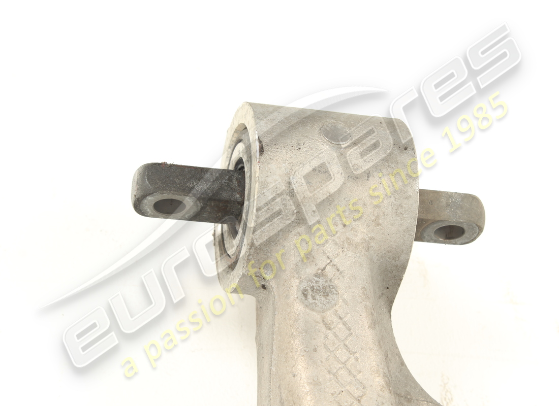used ferrari complete lh rear arm. part number 810450 (3)