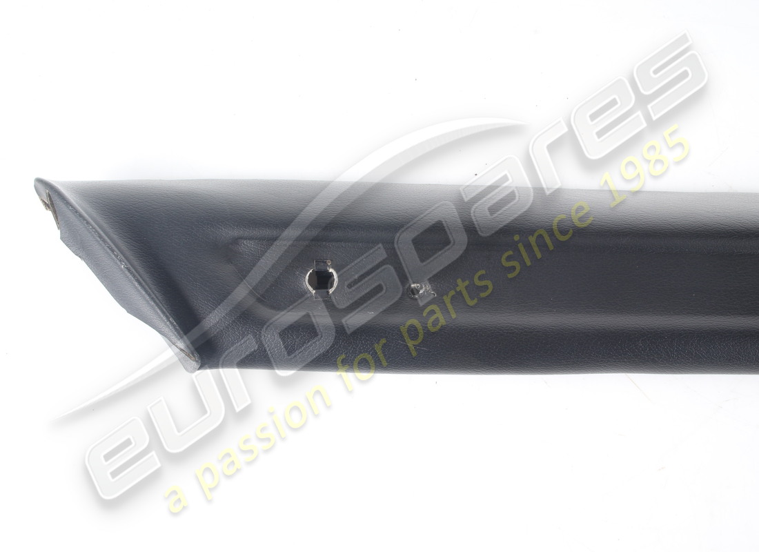 USED FERRARI RH MOULDING GTS. PART NUMBER 60356706 (2) used ferrari rh moulding gts. part number 60356706 (2)