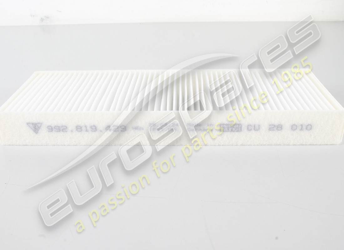 new porsche air cleaner. part number 992819429 (2)
