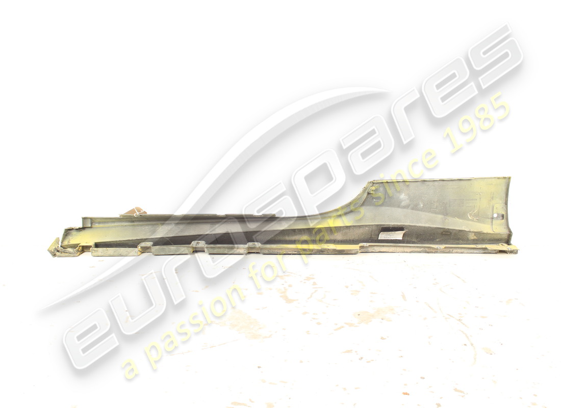 DAMAGED FERRARI COMPLETE RH UNDERDOOR TRIM. PART NUMBER 88540610 (2) damaged ferrari complete rh underdoor trim. part number 88540610 (2)