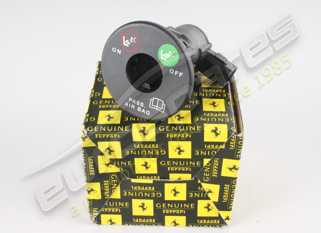 NEW Ferrari SWITH FOR EXCLUSION PASSENGE . PART NUMBER 46480451 (1)