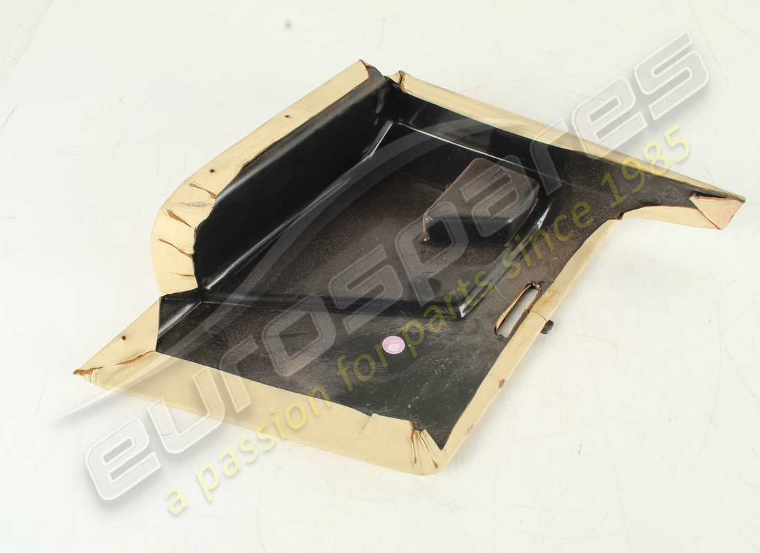 used ferrari rh moulding. part number 61163700 (3)