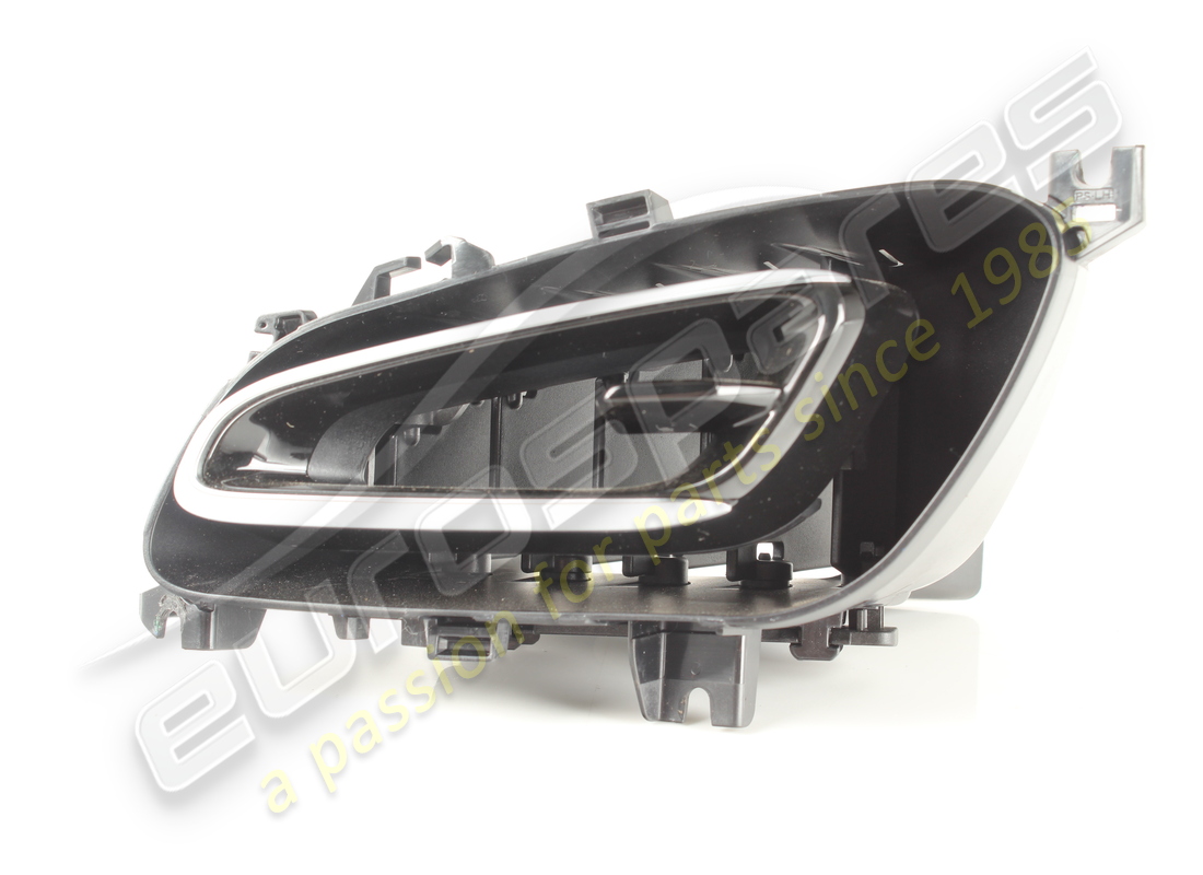 USED Ferrari BOCCHETTA ARIA PASSEGGERO SX . PART NUMBER 849816 (1)