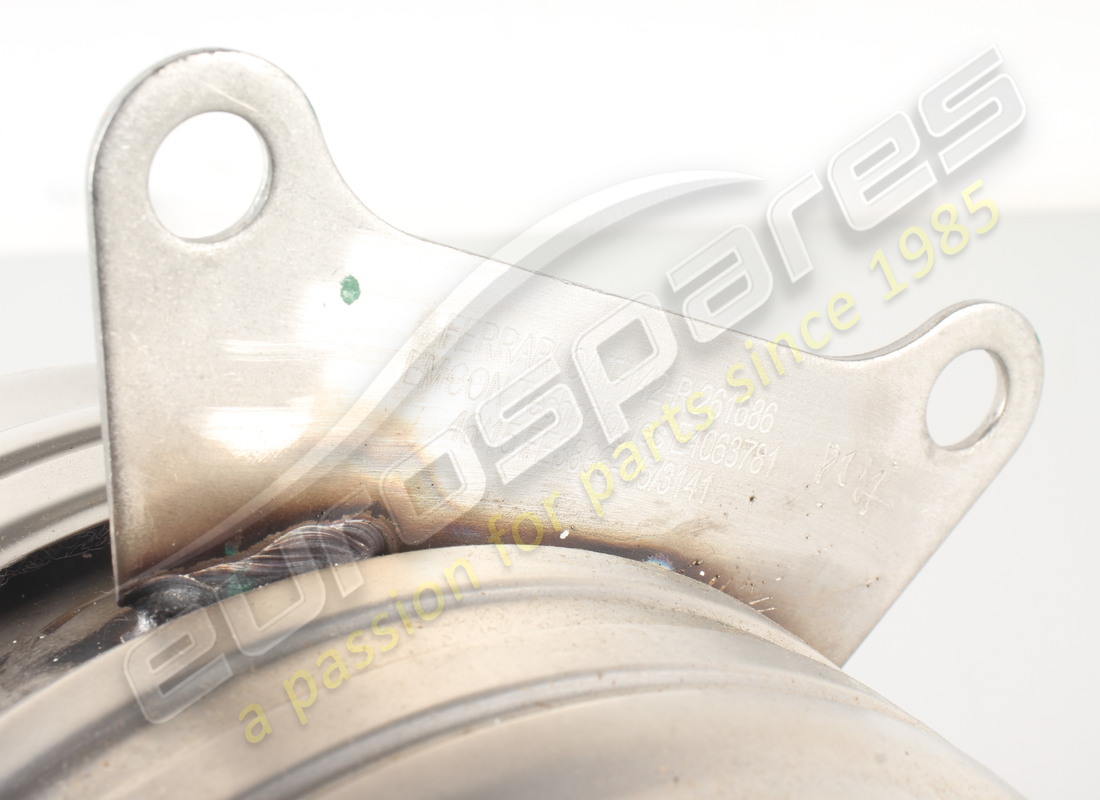 NEW FERRARI RH CATALYTIC CONVERTER. PART NUMBER 303836 (4) new ferrari rh catalytic converter. part number 303836 (4)