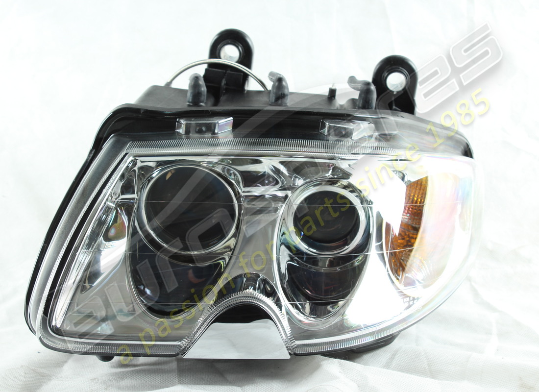 NEW MASERATI LH BI-XENON HEADLIGHTUS. PART NUMBER 191181 (1) new maserati lh bi-xenon headlightus. part number 191181 (1)