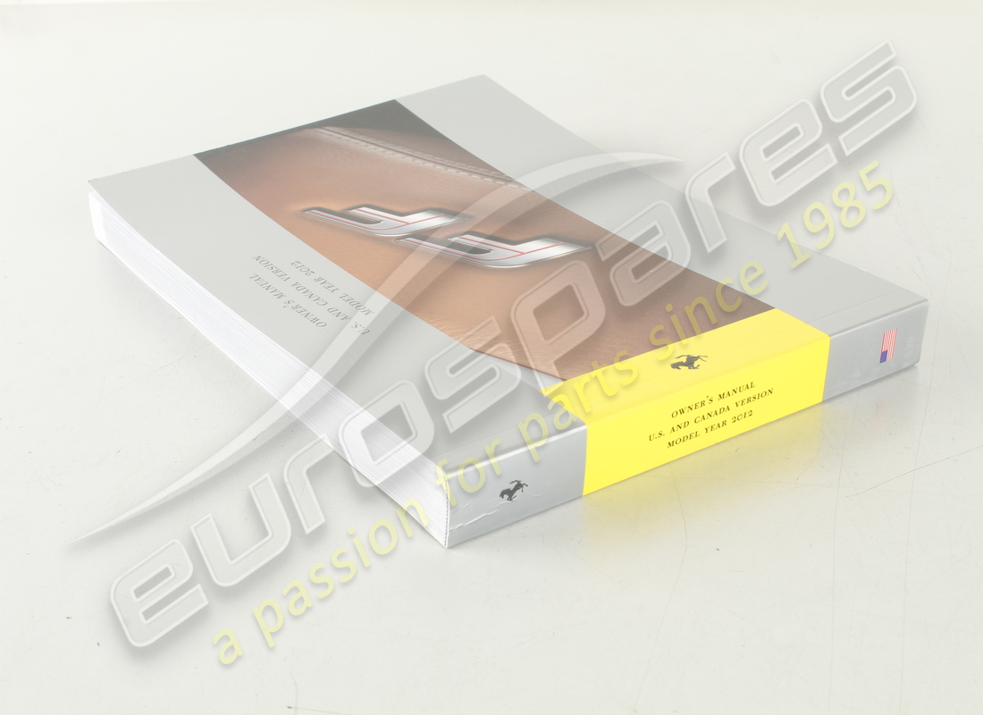 NEW FERRARI USE AND MAINTENANCE MANUAL. PART NUMBER 84836000 (4) new ferrari use and maintenance manual. part number 84836000 (4)