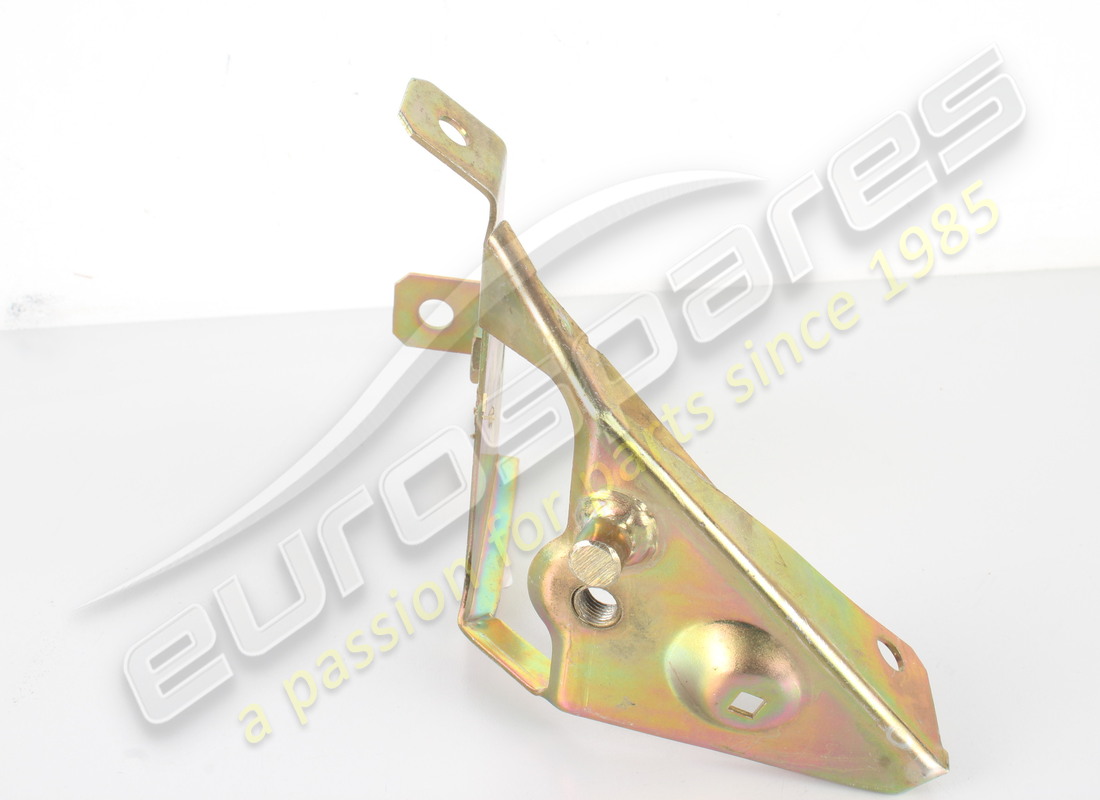NEW FERRARI RH BRACKET. PART NUMBER 66401300 (3) new ferrari rh bracket. part number 66401300 (3)