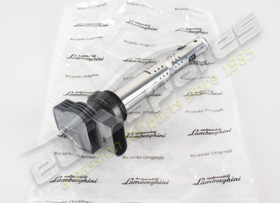 NEW LAMBORGHINI IGNITION COIL BOBINA. PART NUMBER 07M905115F (5) new lamborghini ignition coil bobina. part number 07m905115f (5)