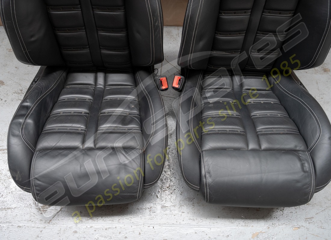 used ferrari complete seat set. part number eap1558688 (7)