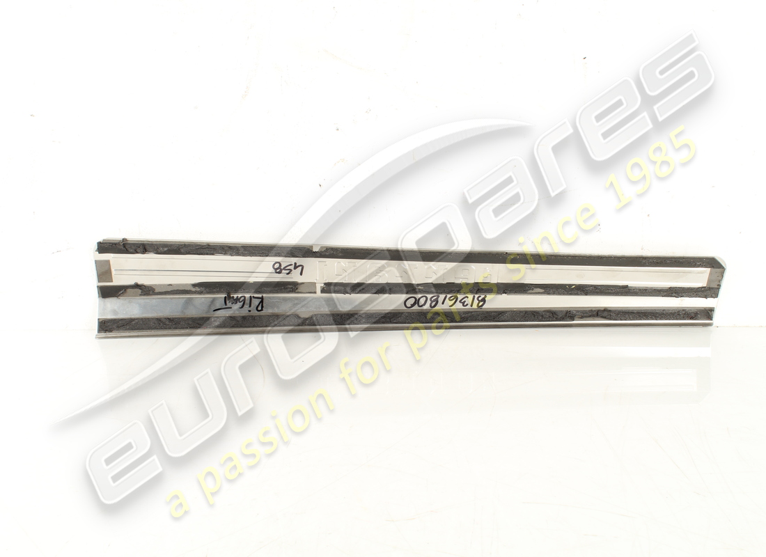 USED FERRARI RH KICKPLATE. PART NUMBER 81361800 (4) used ferrari rh kickplate. part number 81361800 (4)