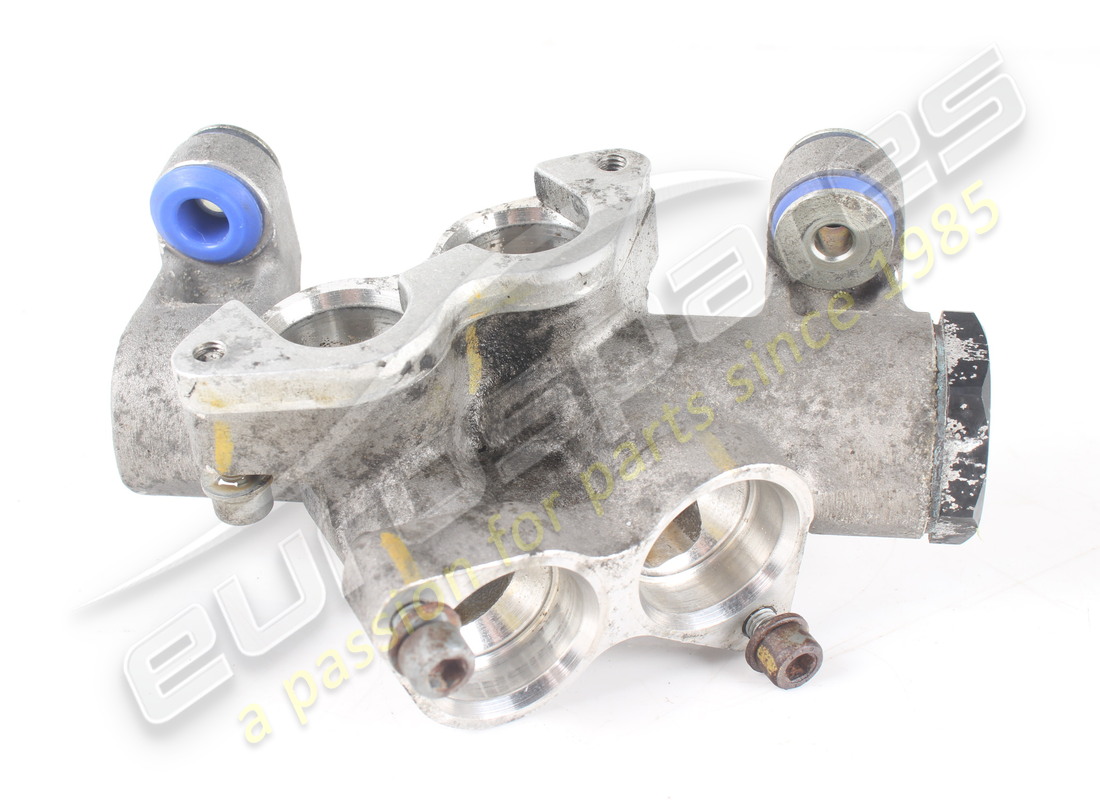 USED Ferrari COMPLETE OIL THERMOSTAT . PART NUMBER 304797 (1)