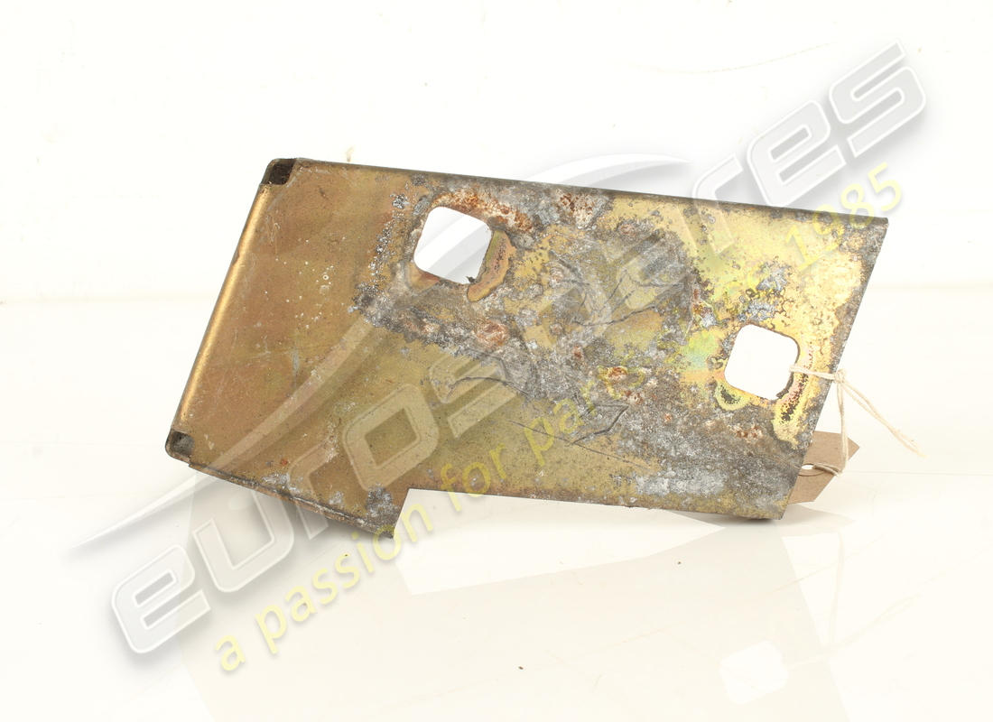 used ferrari rh bracket. part number 65045300 (2)