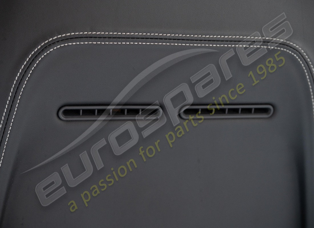 used ferrari complete seat set. part number eap1558688 (19)