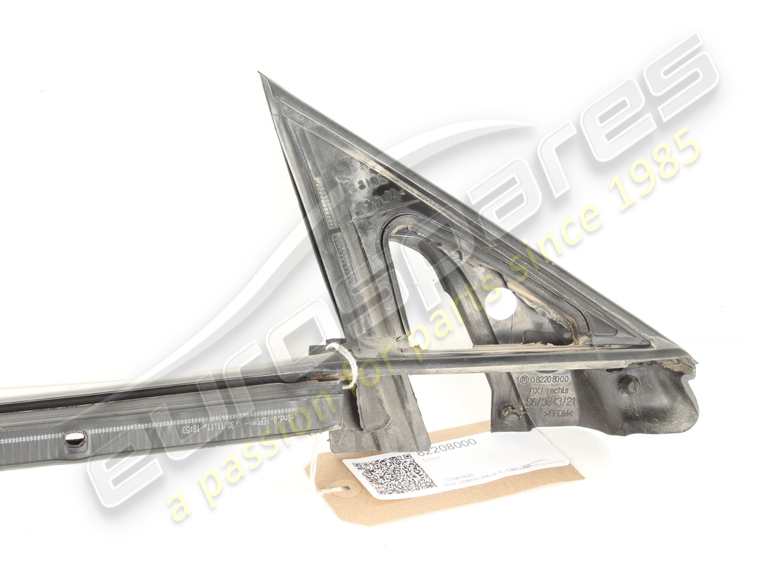 USED FERRARI RH EXTERIOR WINDOW SCRAPER SEAL. PART NUMBER 82208000 (3) used ferrari rh exterior window scraper seal. part number 82208000 (3)