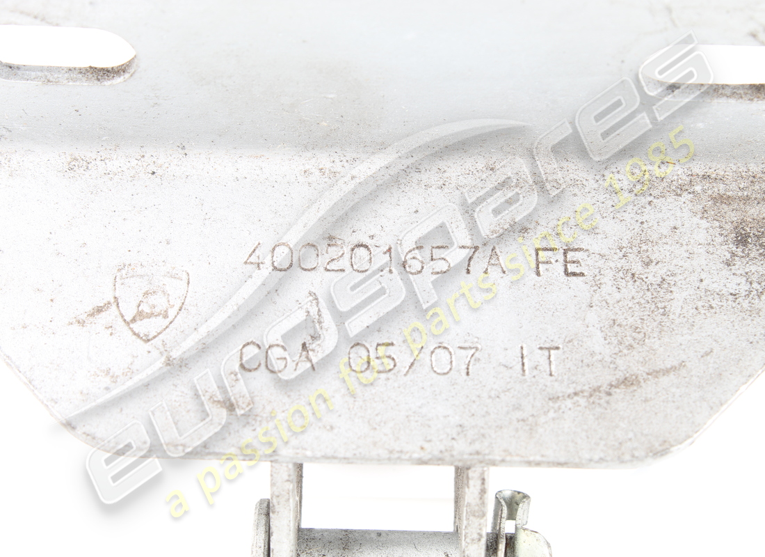 USED LAMBORGHINI BRACKET, FUEL TANK BAND. PART NUMBER 400201657A (4) used lamborghini bracket, fuel tank band. part number 400201657a (4)