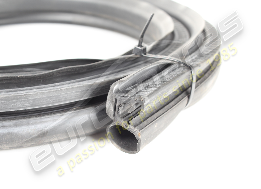 used ferrari lower door perimeter seal. part number 83461800 (2)