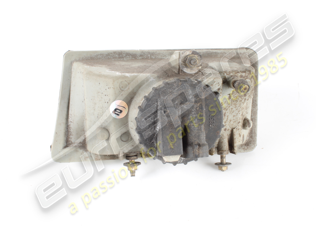 used maserati rh fog light 371009929. part number 373100114 (2)