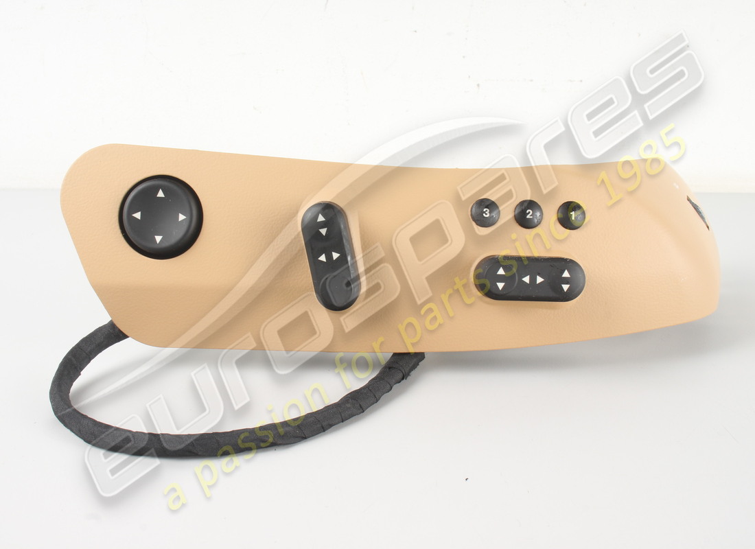 NEW (OTHER) MASERATI RHD RH CTRL BUTTON PANEL,BEIGE. PART NUMBER 981321830 (2) new (other) maserati rhd rh ctrl button panel,beige. part number 981321830 (2)