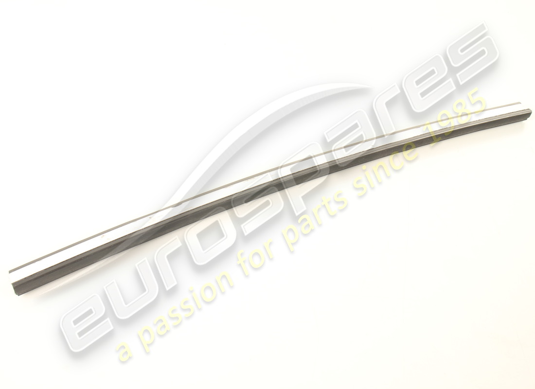 NEW EUROSPARES LH FRONT QUARTER LIGHT RUBBER. PART NUMBER 20065108 (2) new eurospares lh front quarter light rubber. part number 20065108 (2)