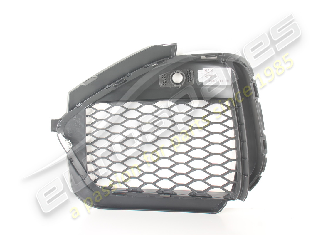 NEW MASERATI RH FRONT BUMPER GRILLE. PART NUMBER 670198175 (3) new maserati rh front bumper grille. part number 670198175 (3)