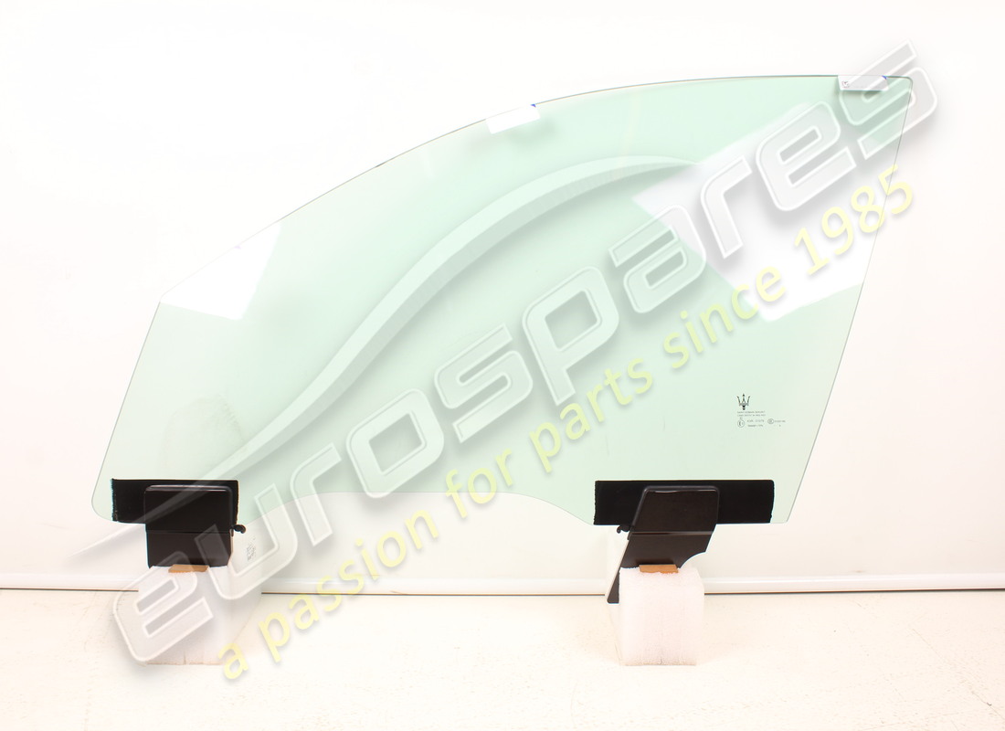 NEW MASERATI FRONT LH DOOR WINDOW GLASS. PART NUMBER 670032192 (1) new maserati front lh door window glass. part number 670032192 (1)