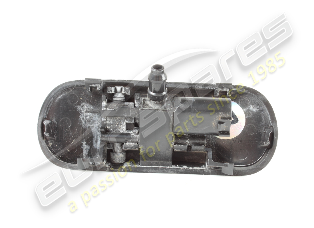 USED LAMBORGHINI SPRAY NOZZLE, BEHEIZT MITTE. PART NUMBER 4M8955989 (2) used lamborghini spray nozzle, beheizt mitte. part number 4m8955989 (2)