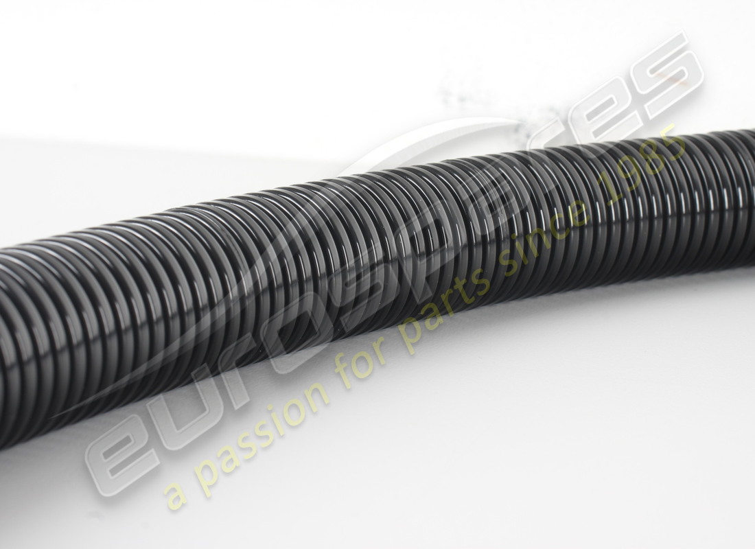 NEW ASTON MARTIN ASSEMBLY HOSE. PART NUMBER 24121330AA (3) new aston martin assembly hose. part number 24121330aa (3)