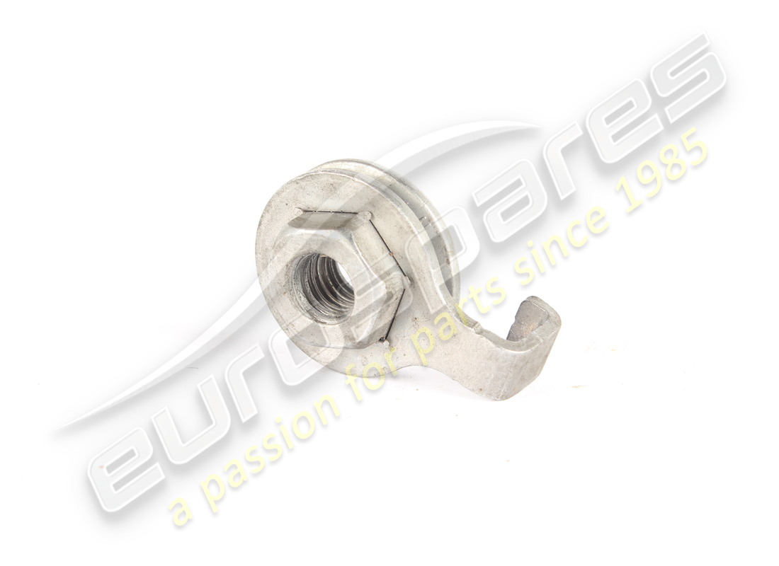 USED MASERATI NUT. PART NUMBER 675001832 (1) used maserati nut. part number 675001832 (1)