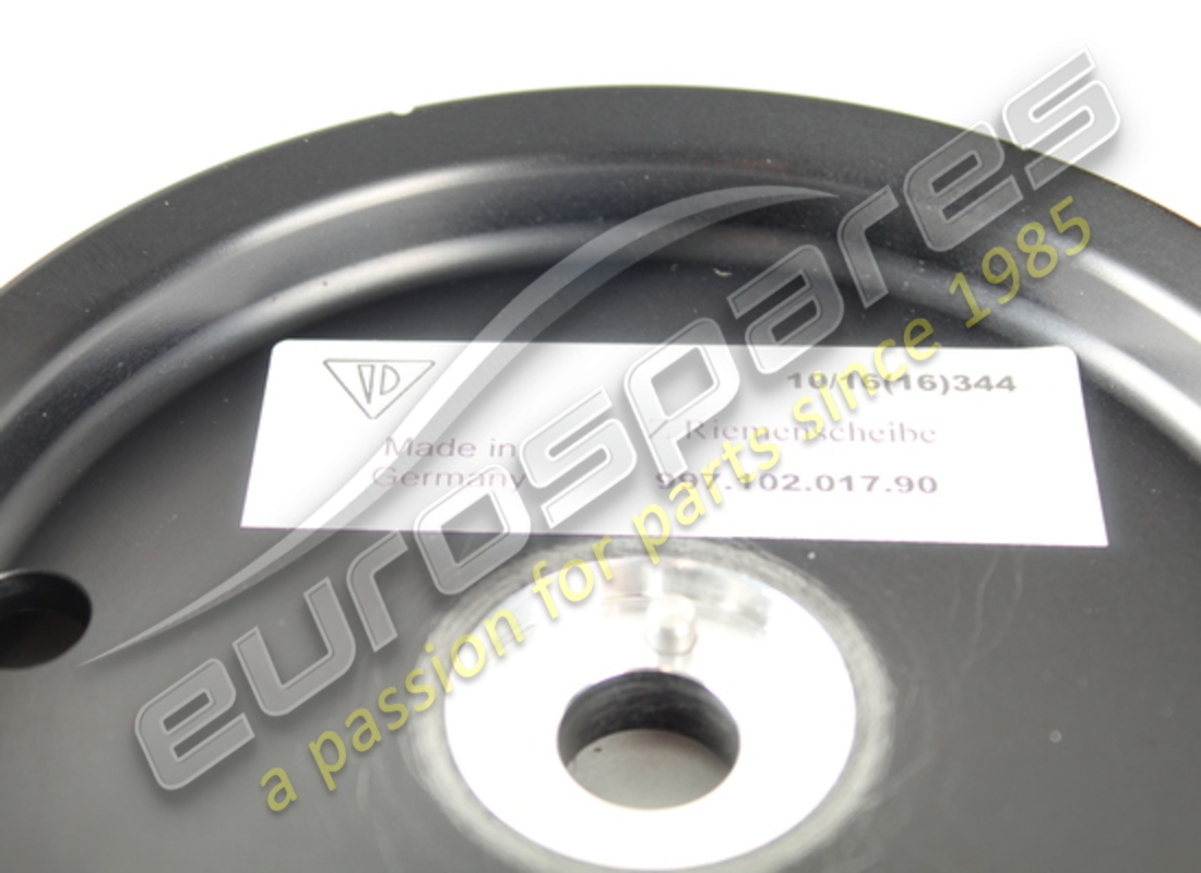 NEW PORSCHE PULLEY. PART NUMBER 99710201790 (3) new porsche pulley. part number 99710201790 (3)