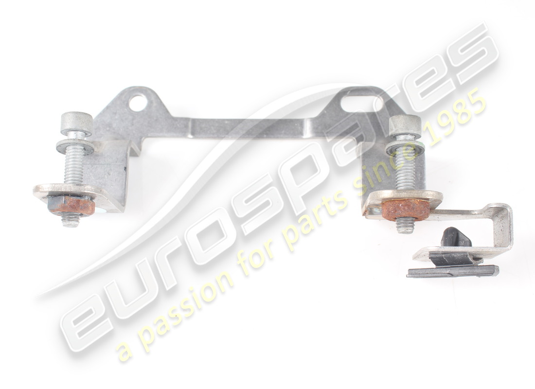 USED FERRARI PUMP MOUNTING BRACKET. PART NUMBER 320069 (5) used ferrari pump mounting bracket. part number 320069 (5)