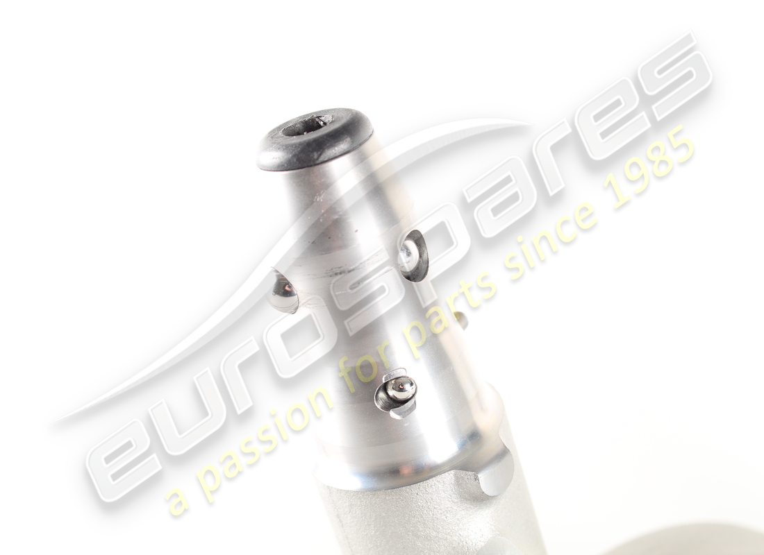 used maserati tow hook. part number 670036474 (5)