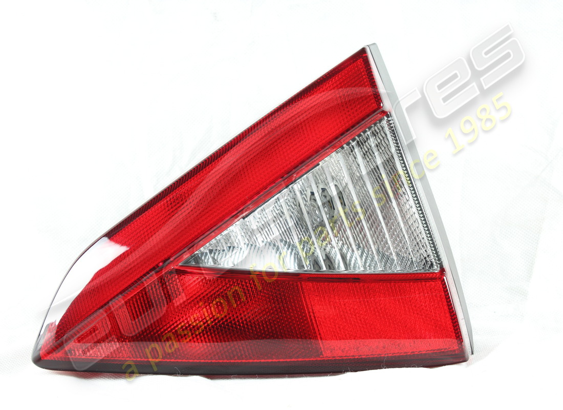 NEW MASERATI RH REAR LIGHT MOBILE SIDE. PART NUMBER 285757 (2) new maserati rh rear light mobile side. part number 285757 (2)