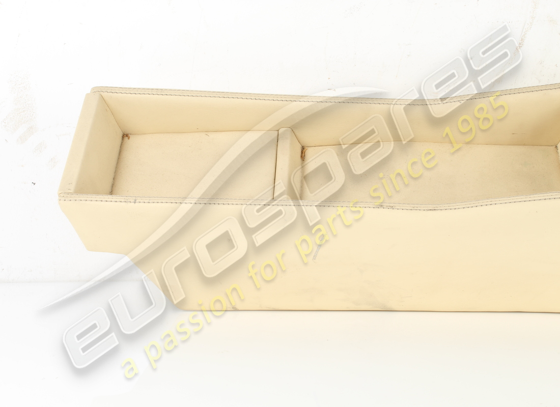 used ferrari rhd console in cream vm3997. part number 65450204 (2)