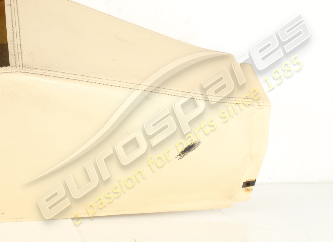 used ferrari rhd console in cream vm3997. part number 65450204 (3)