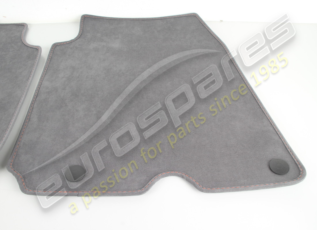 new ferrari rhd carpets set in black. part number 69693190 (3)
