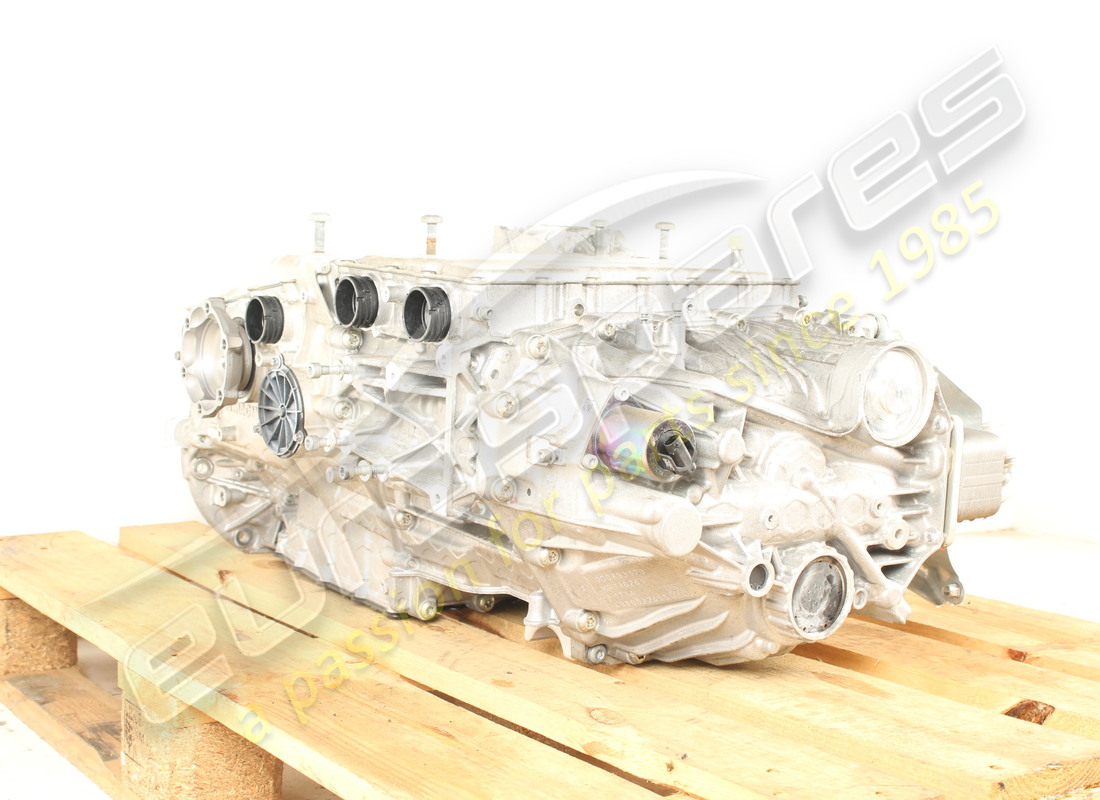 USED FERRARI GEARBOX GTC. PART NUMBER 893170 (5) used ferrari gearbox gtc. part number 893170 (5)